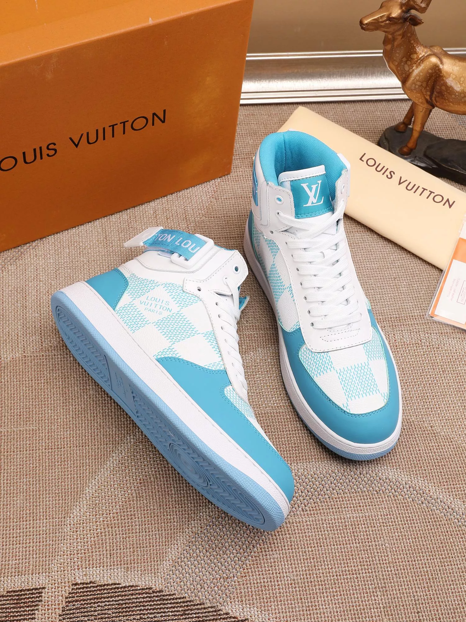 louis vuitton high tops chaussures pour homme s_12ba1a53